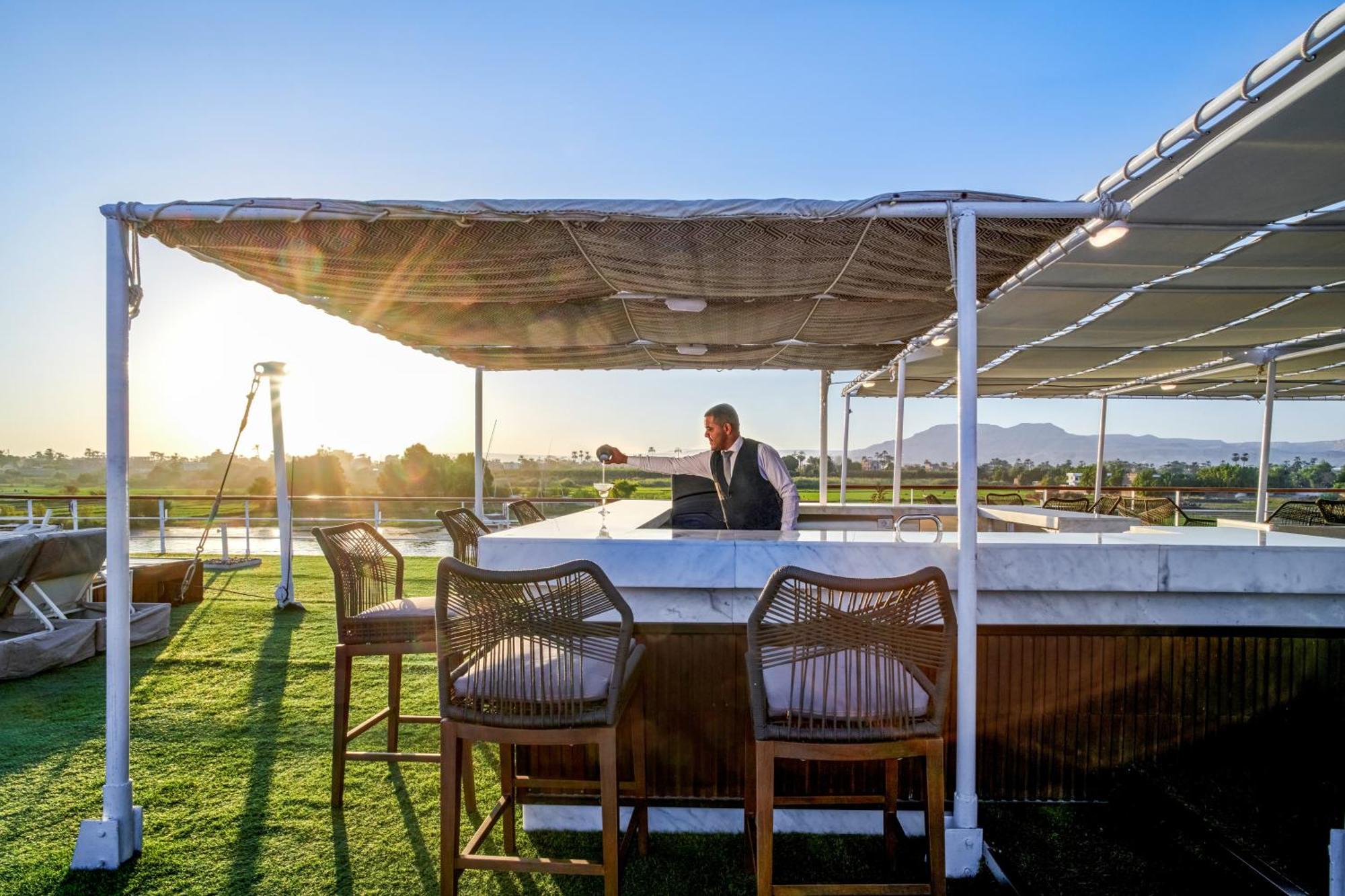 Moevenpick Royal Lily Nile Cruise, Every Monday Four Nights From Luxor, Every Friday Three Nights From Aswan - Including Excursions & Sightseeing Kültér fotó