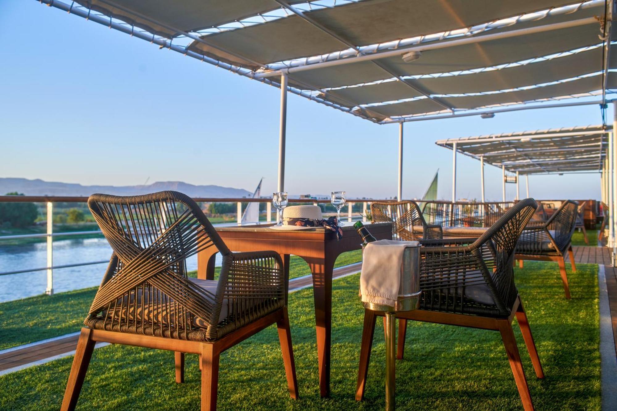 Moevenpick Royal Lily Nile Cruise, Every Monday Four Nights From Luxor, Every Friday Three Nights From Aswan - Including Excursions & Sightseeing Kültér fotó